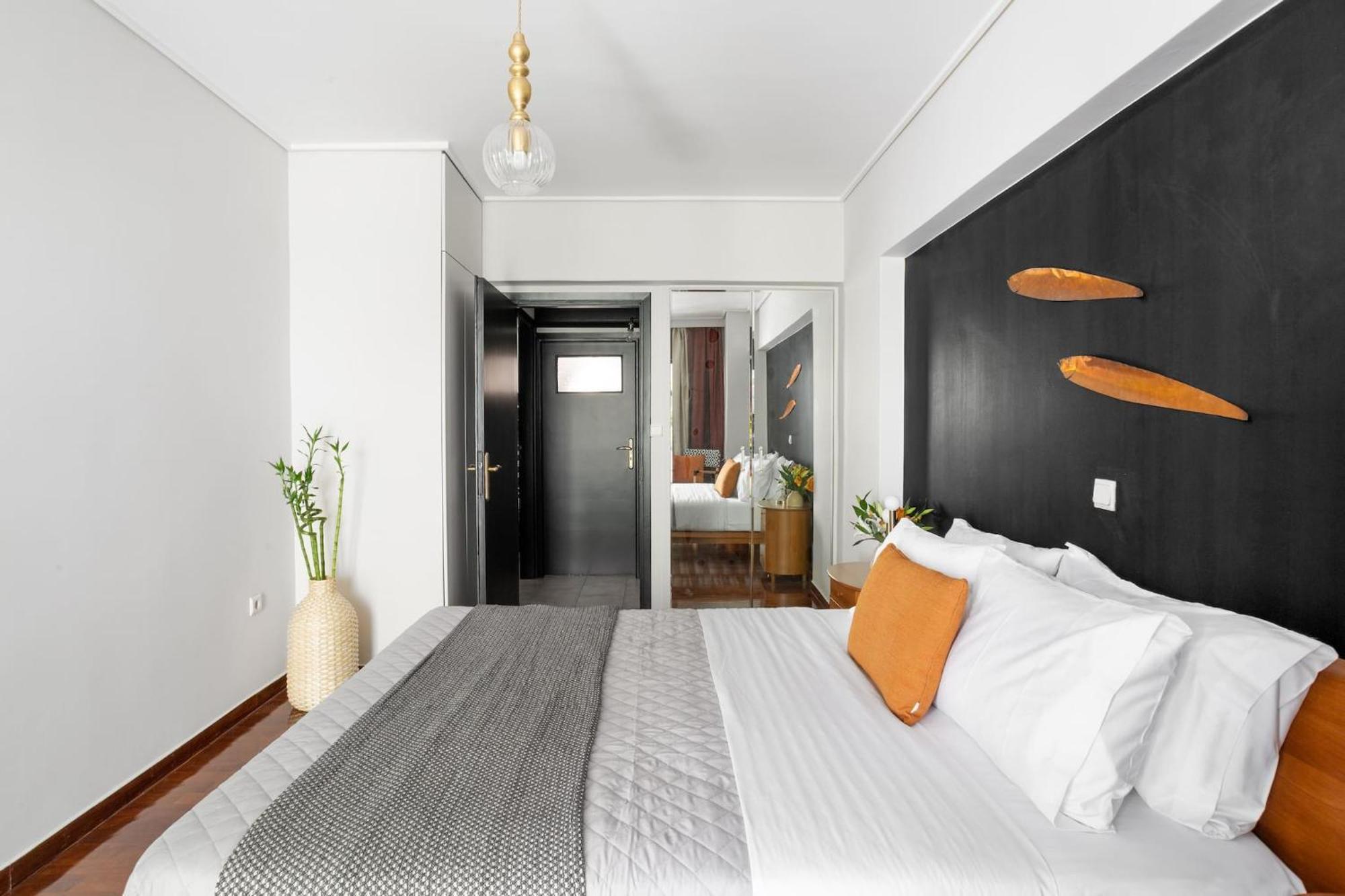 Fresh Detailed Stylish Apartment At Acropolis Athens Exterior photo